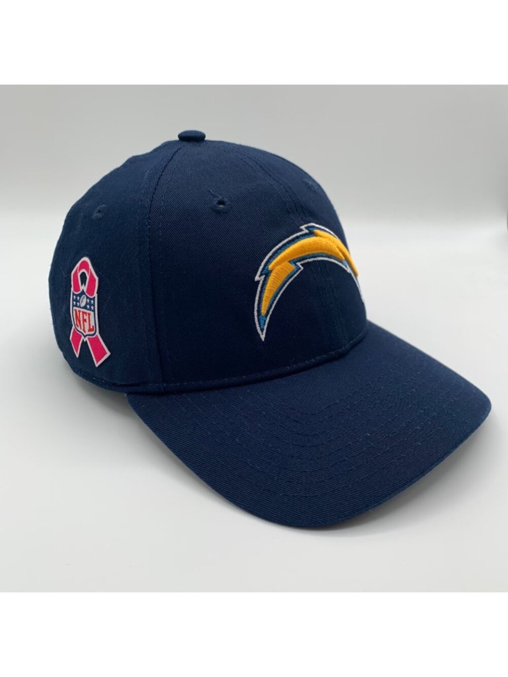 Los Angeles Chargers NFL Womens New Era 9Forty Crucial Catch Strapback Hat